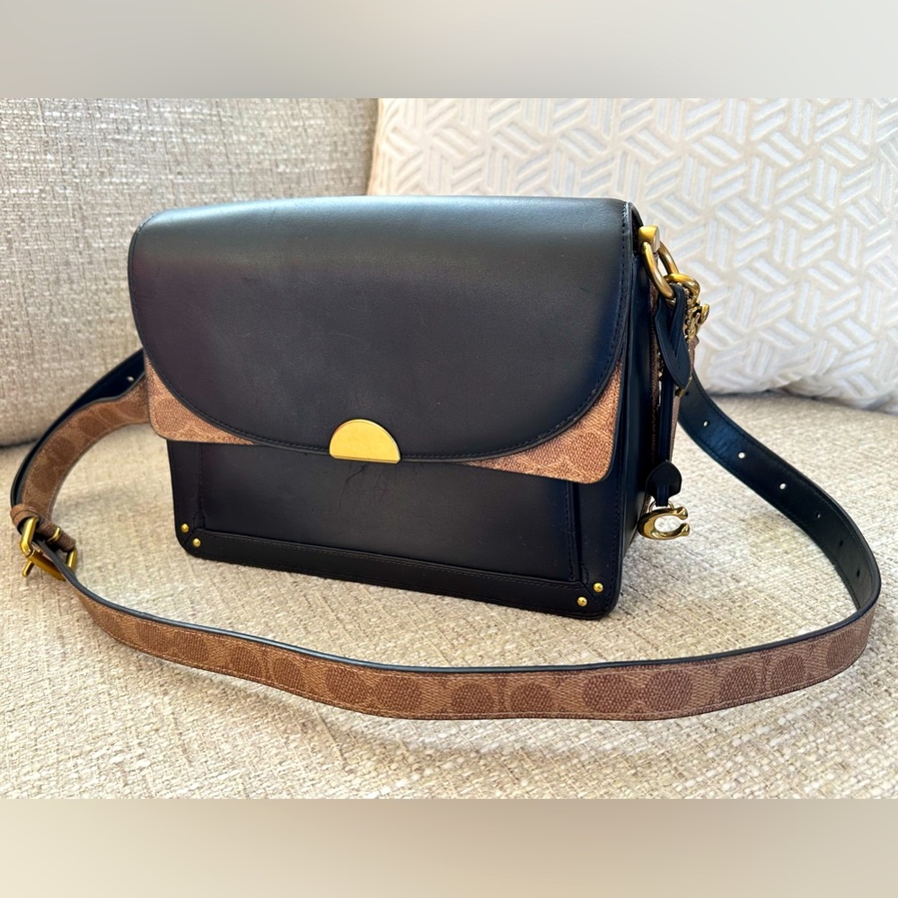 COPY - Coach Dreamer Shoulder Bag in Signatura Canvas